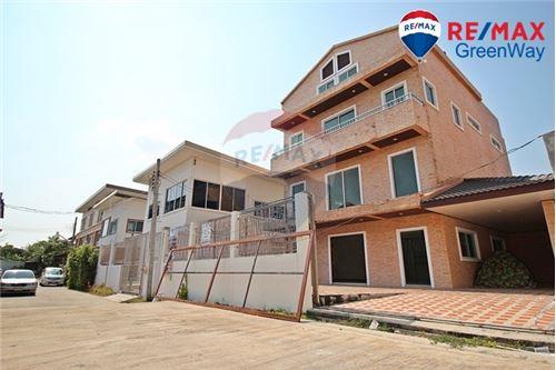 Phasi Charoen Condo single house for sale for rent secondhand